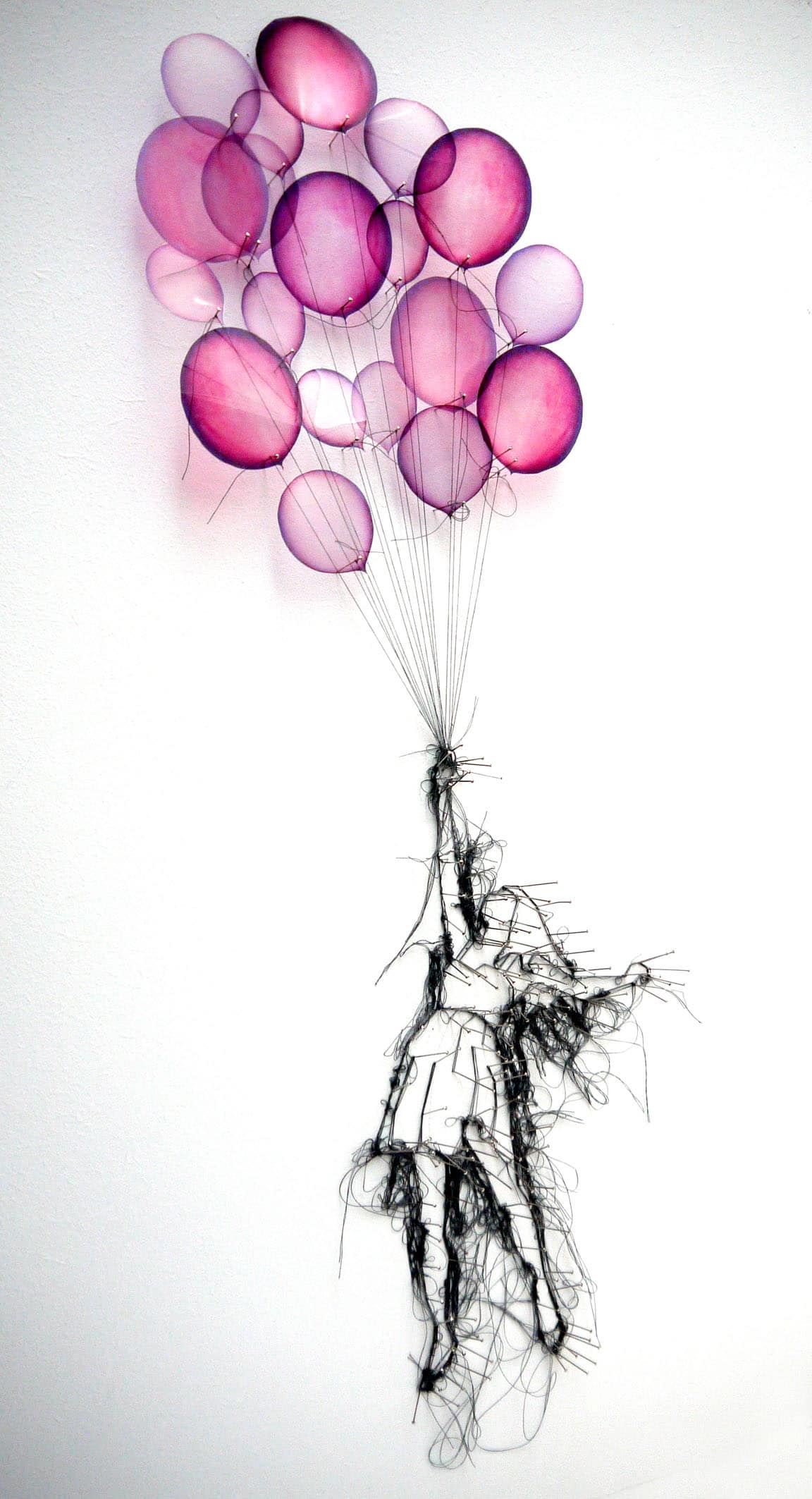  Debbie Smyth,      Balloon Girl 80x50cm