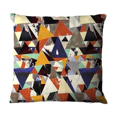 triangle_cushion-450x700