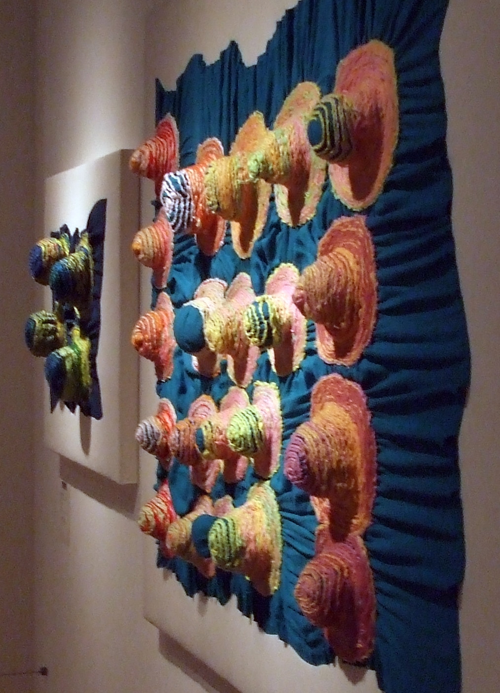Yumiko Kawai, Circles, 2009, wool, acrylic yarns, cotton Social Welfare Corporation Yamanami Atelier